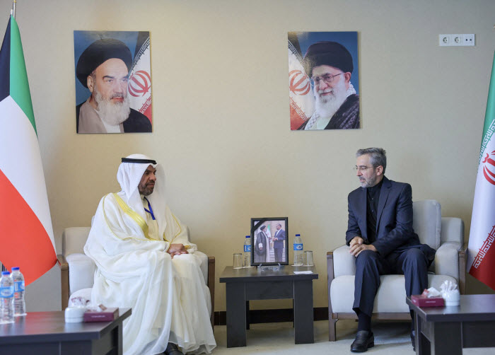  محادثات كويتية – إيرانية في طهران